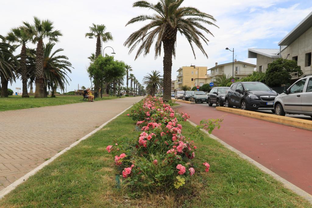 Casavacanze Castelli Di Sabbia Porto SantʼElpidio Kültér fotó